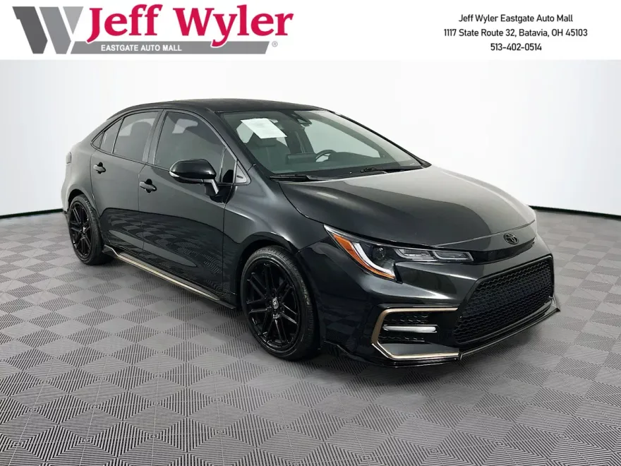 2022 Toyota Corolla SE photo 1