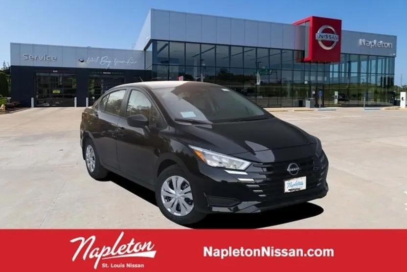 2025 Nissan Versa 1.6 S photo 1