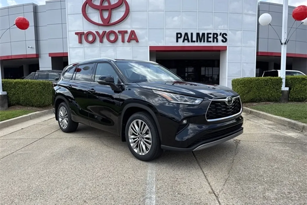 2025 Toyota Highlander Platinum photo 1