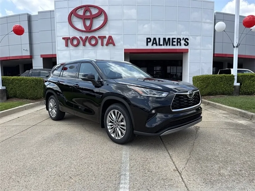 2025 Toyota Highlander Platinum photo 1