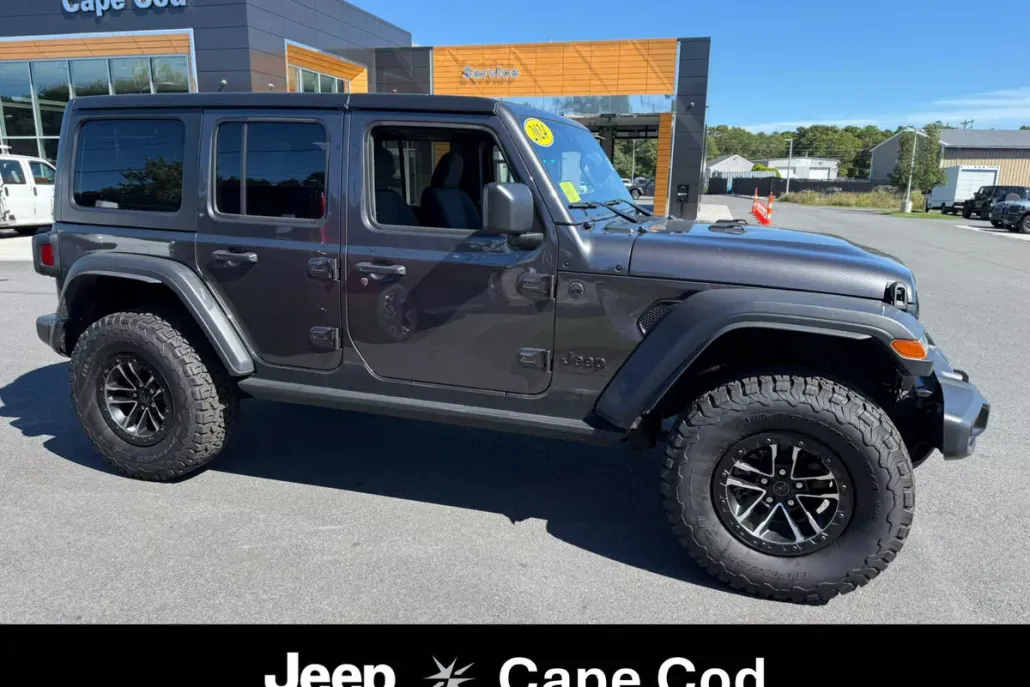 2024 Jeep Wrangler Willys photo 1