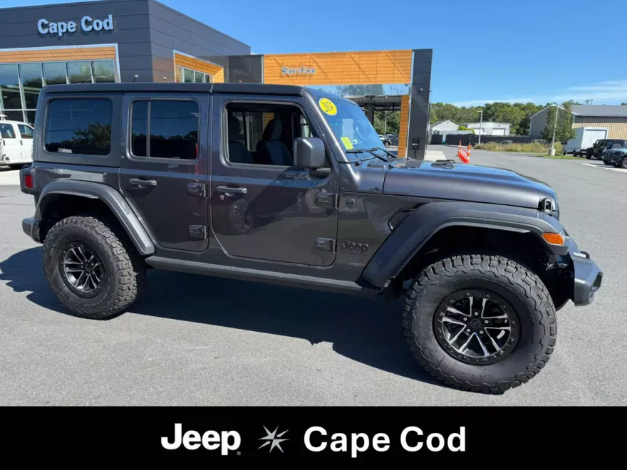 2024 Jeep Wrangler Willys photo 1