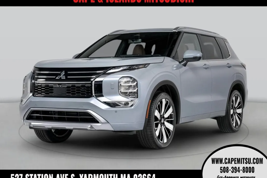 2025 Mitsubishi Outlander SE photo 1