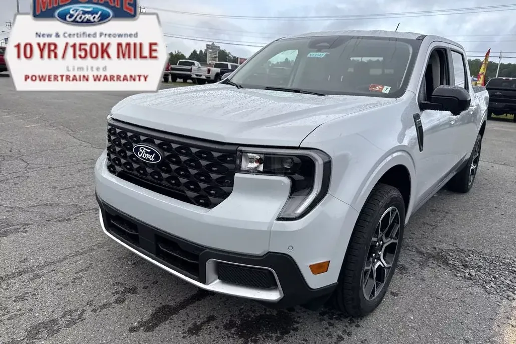2025 Ford Maverick Lariat photo 1