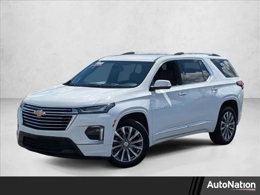 2023 Chevrolet Traverse Premier photo 1
