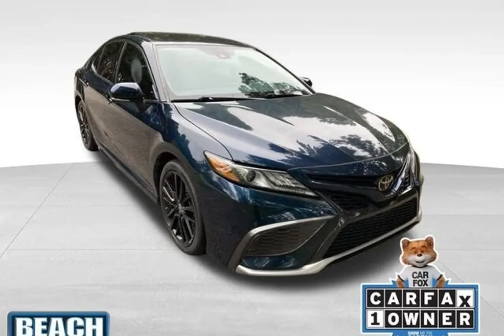 2021 Toyota Camry XSE photo 1