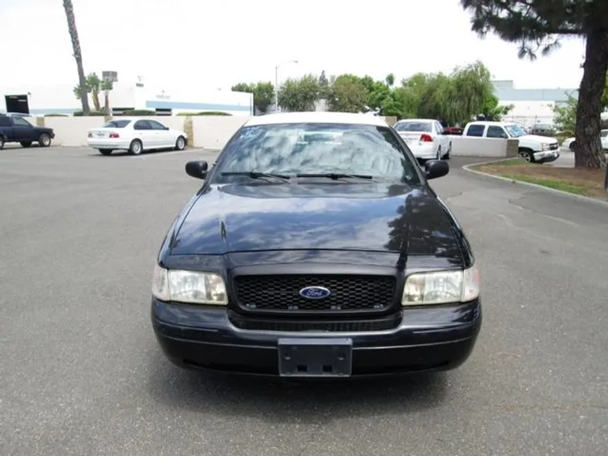2011 Ford Crown Victoria Police Interceptor photo 1