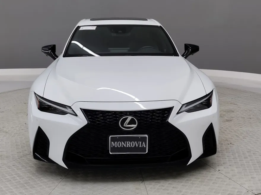 2024 Lexus IS 350 F SPORT photo 2