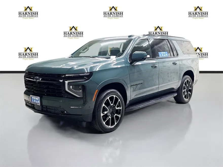 2026 Chevrolet Suburban RST photo 1