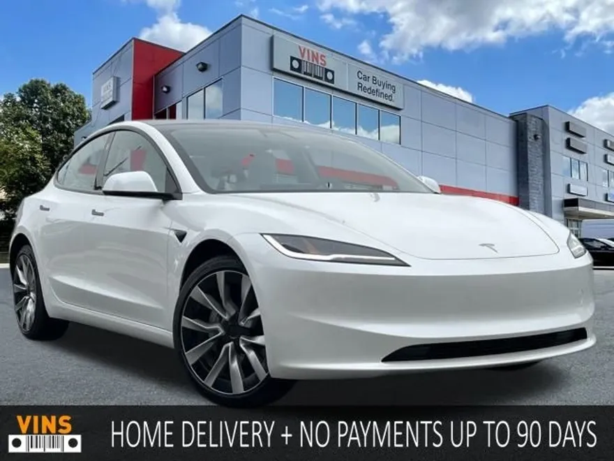 2025 Tesla Model 3 Long Range photo 1