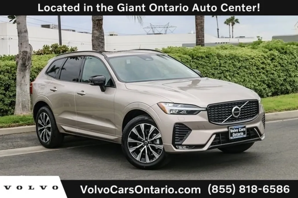2025 Volvo XC60 B5 Core photo 1