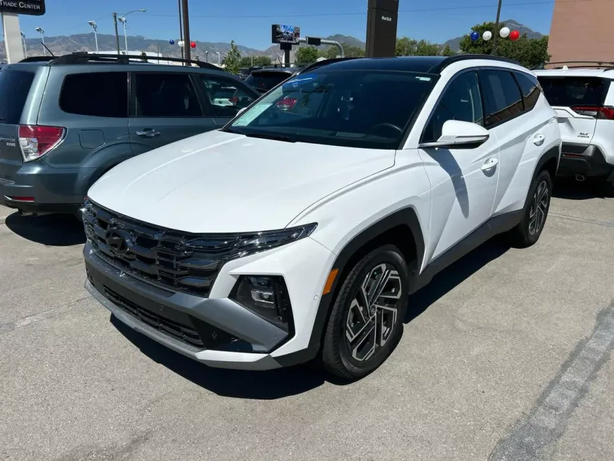 2025 Hyundai Tucson Limited photo 1