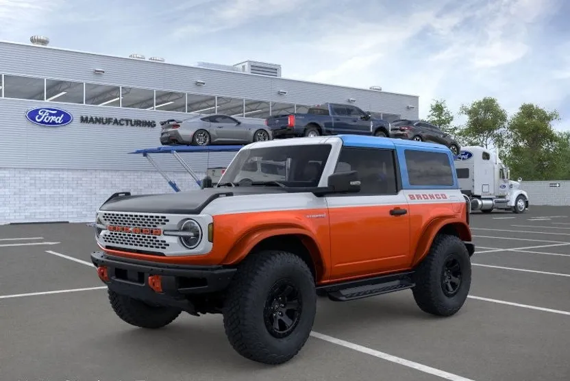 2025 Ford Bronco First Edition photo 1