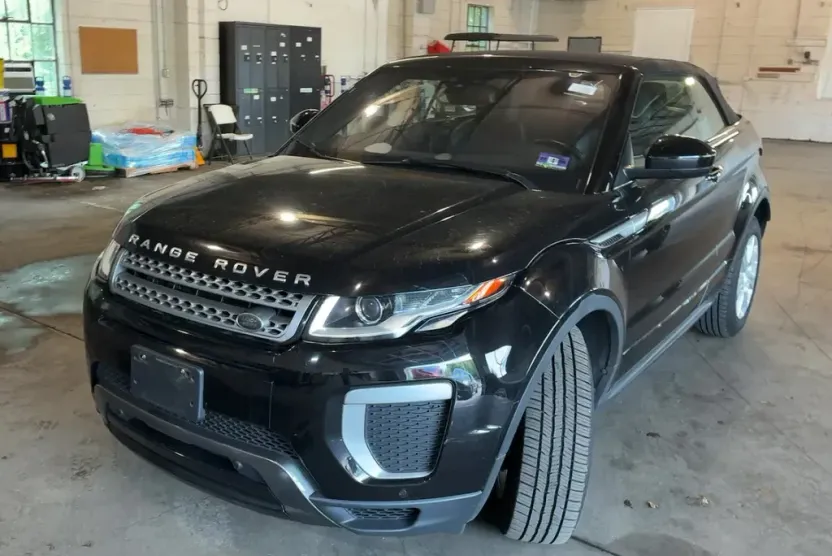 2017 Land Rover Range Rover Evoque SE photo 1
