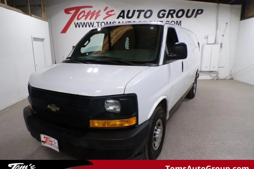 2017 Chevrolet Express Cargo Van photo 1