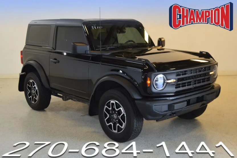 2023 Ford Bronco Base photo 1