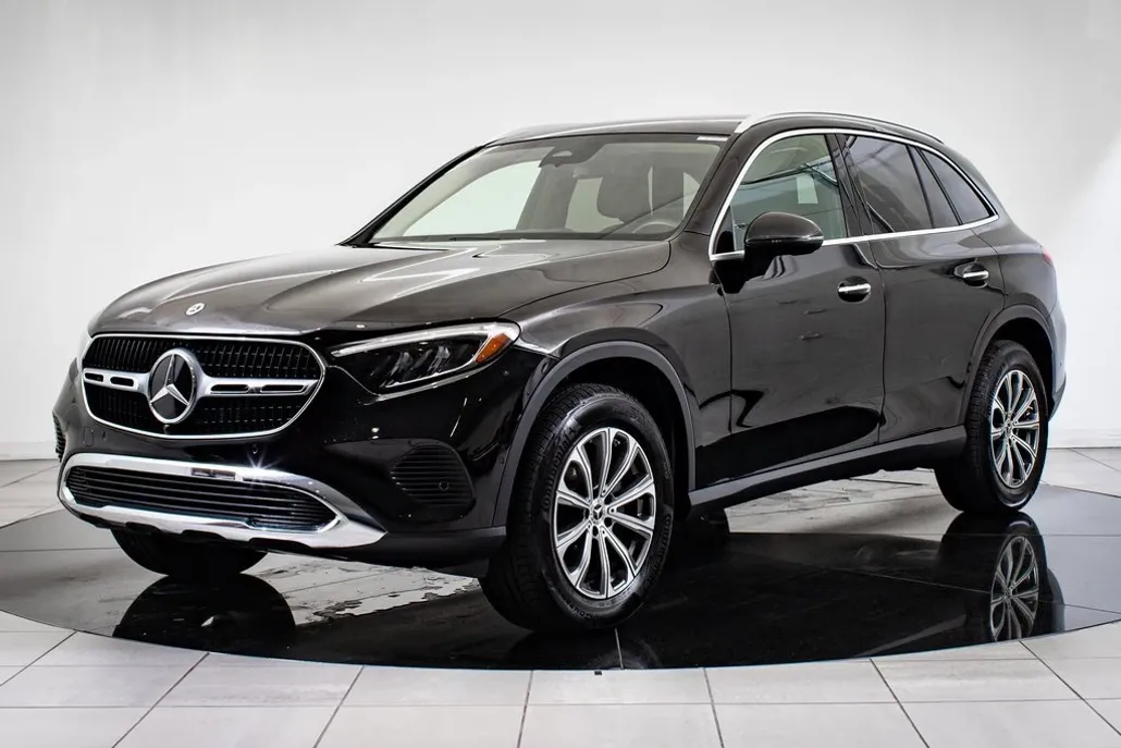 2024 Mercedes Benz GLC 300 4MATIC photo 1