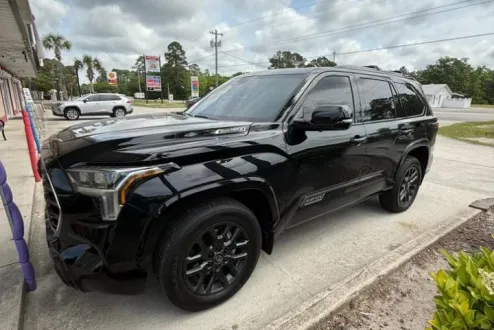 2025 Toyota Sequoia Platinum photo 3