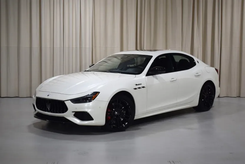 2022 Maserati Ghibli Modena Q4 photo 1