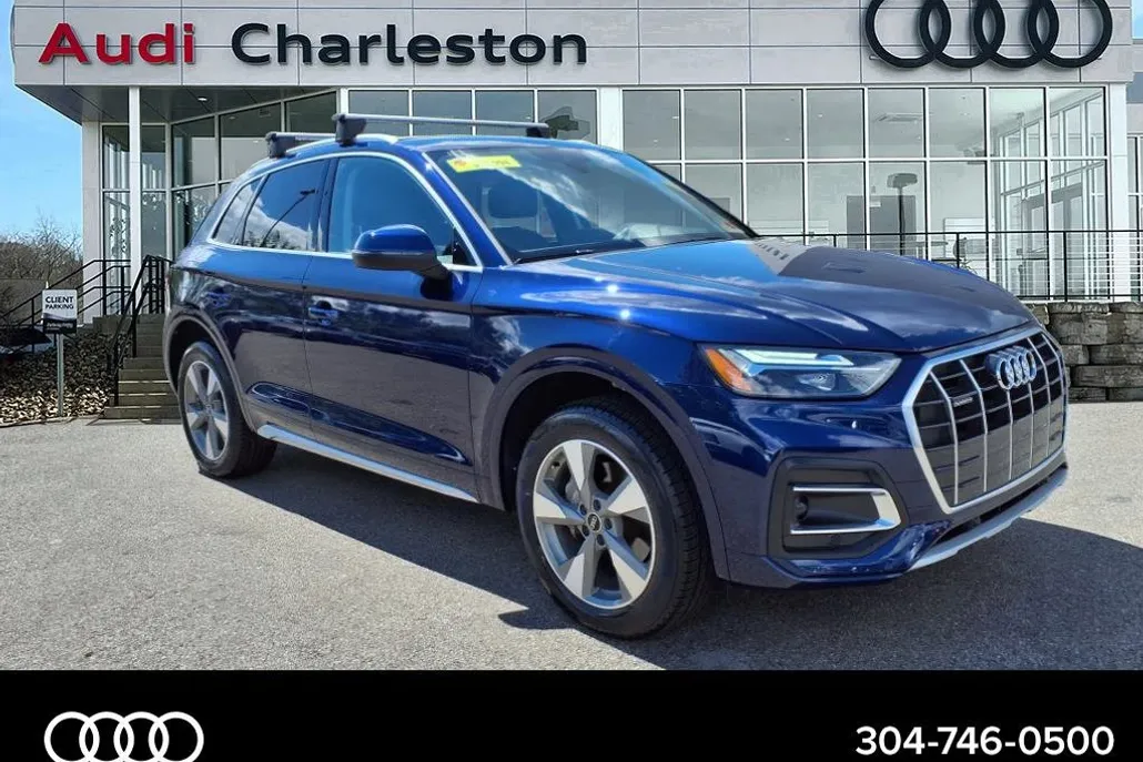 2023 Audi Q5 Premium photo 1