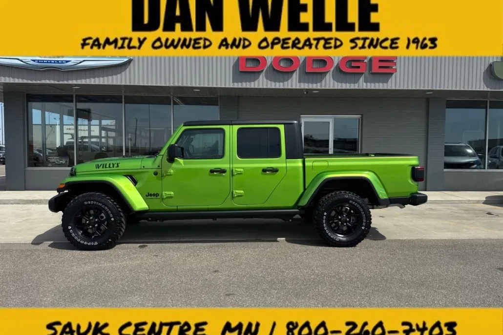 2025 Jeep Gladiator Willys photo 1