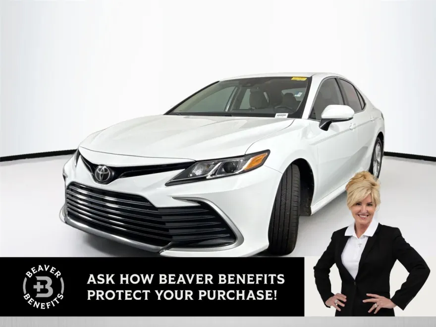 2021 Toyota Camry LE photo 1