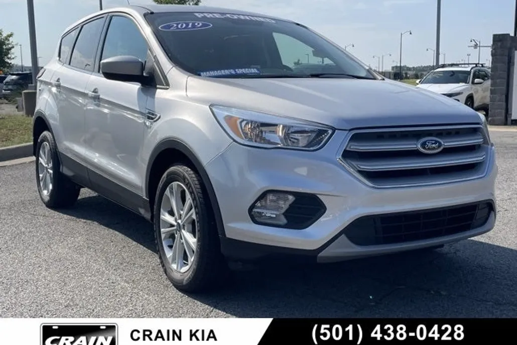 2019 Ford Escape SE photo 1