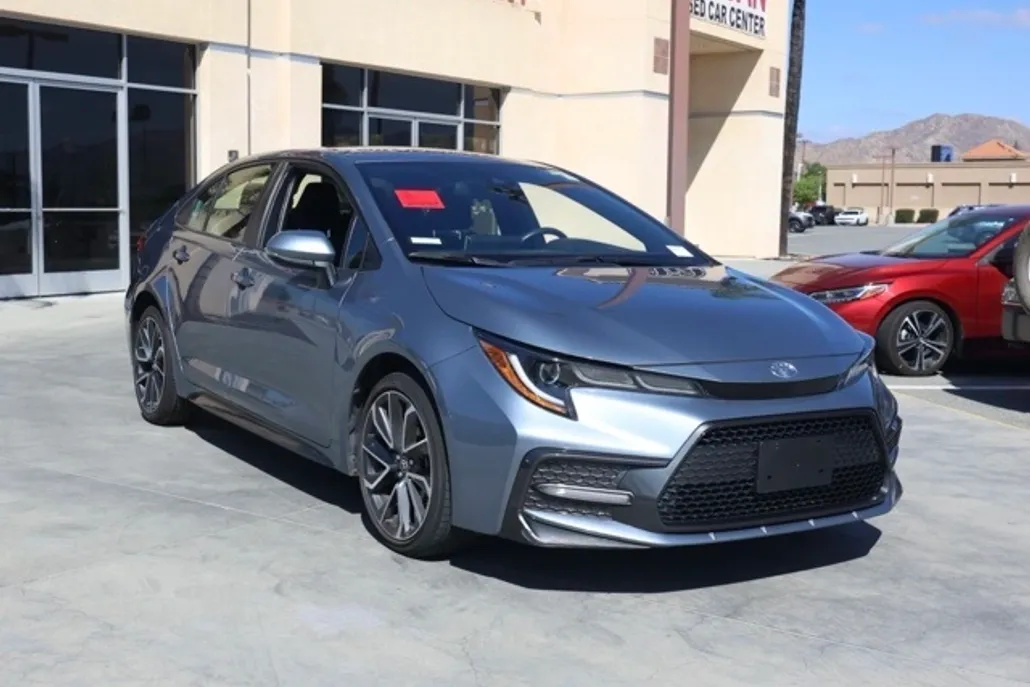 2020 Toyota Corolla SE photo 1