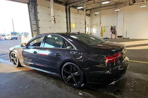 2016 Audi S8 Quattro photo 3