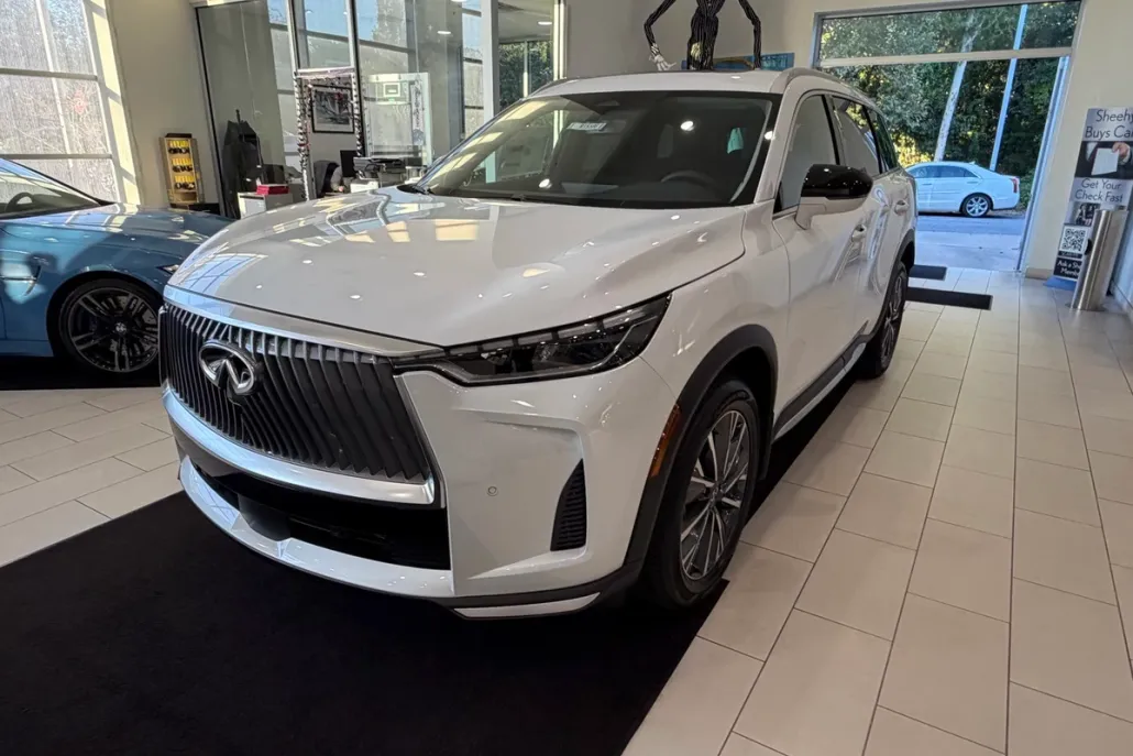 2026 Infiniti QX60 Luxe photo 1