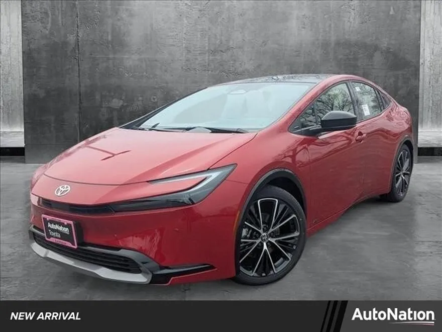 2025 Toyota Prius XLE photo 1