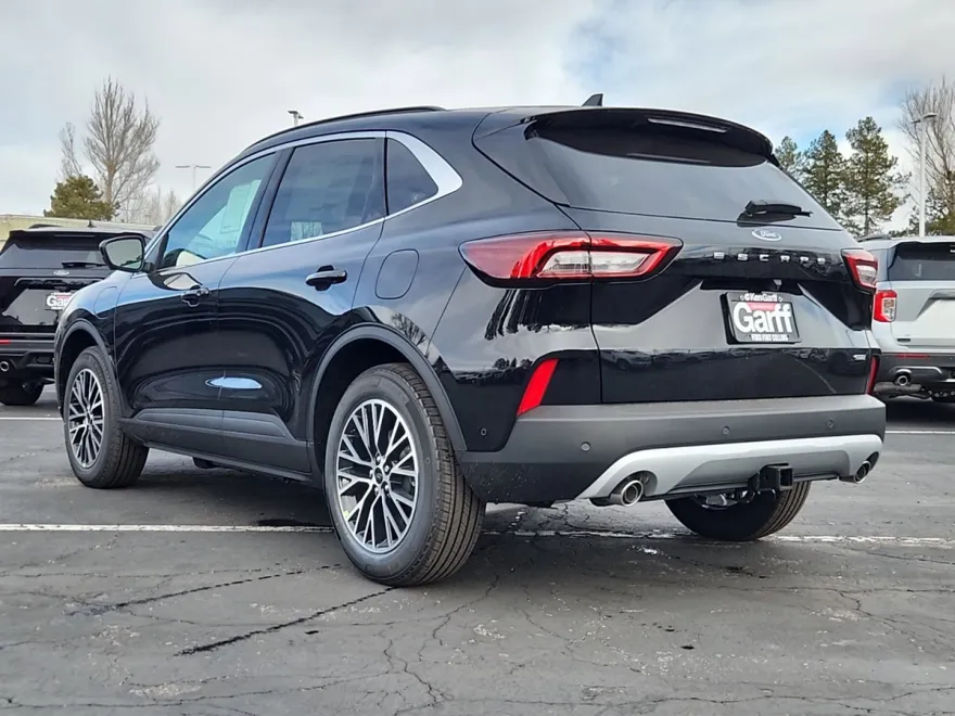 2024 Ford Escape Plug-In Hybrid photo 1