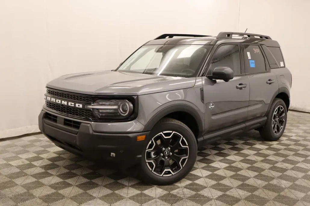 2025 Ford Bronco Sport Outer Banks photo 1