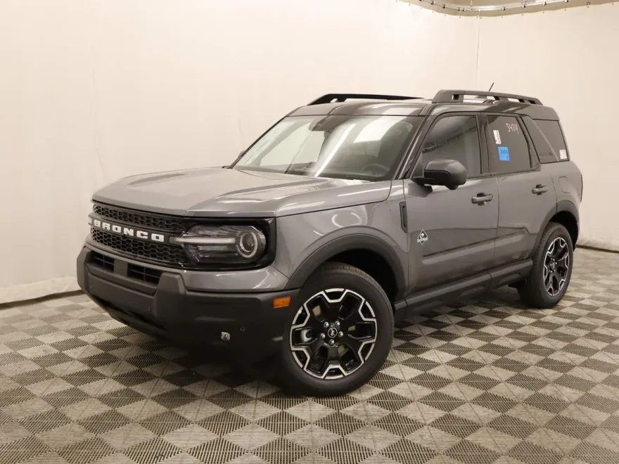 2025 Ford Bronco Sport Outer Banks photo 1