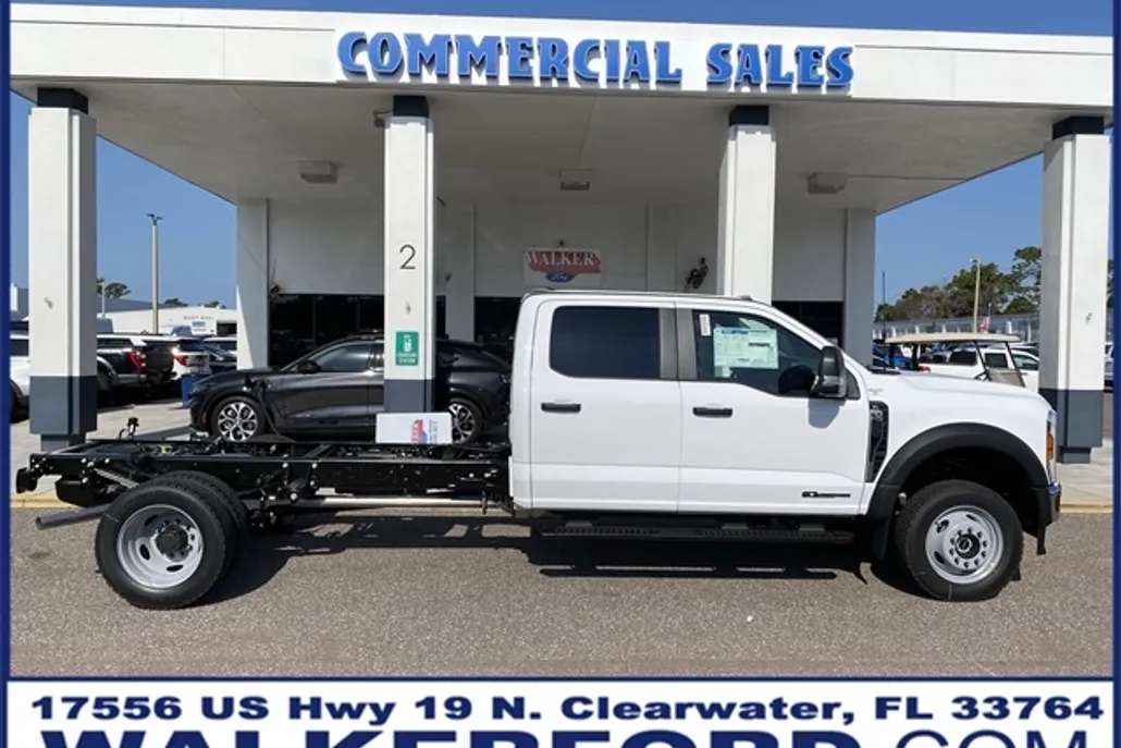 2025 Ford F-550 XL photo 1