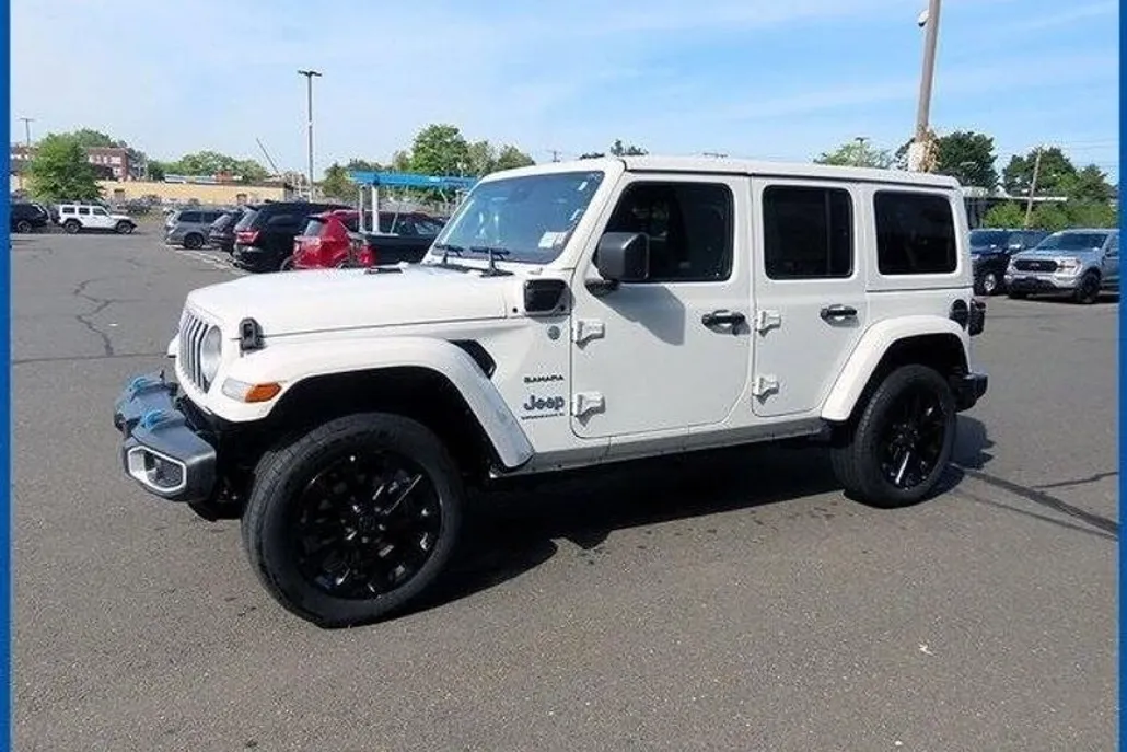 2024 Jeep Wrangler Sahara 4xe photo 1