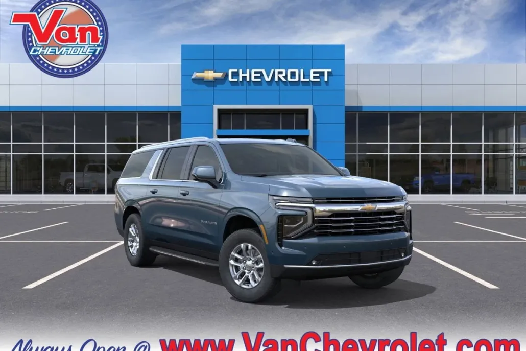 2026 Chevrolet Suburban LT photo 1