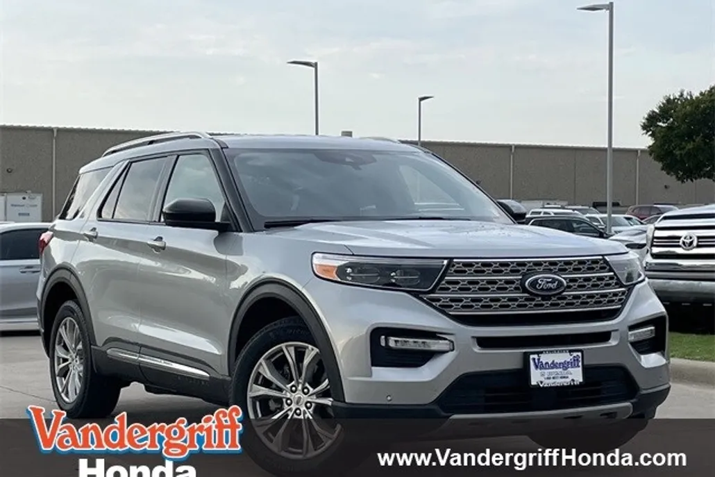 2023 Ford Explorer Limited photo 1