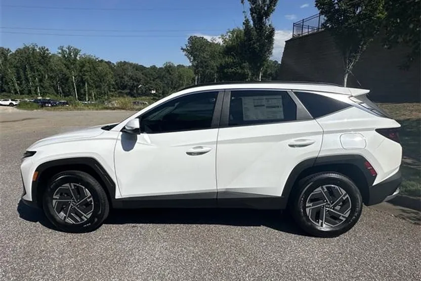 2025 Hyundai Tucson Hybrid Blue photo 1