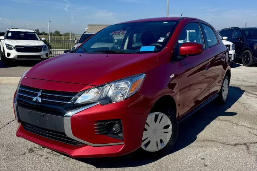 2022 Mitsubishi Mirage ES photo 1