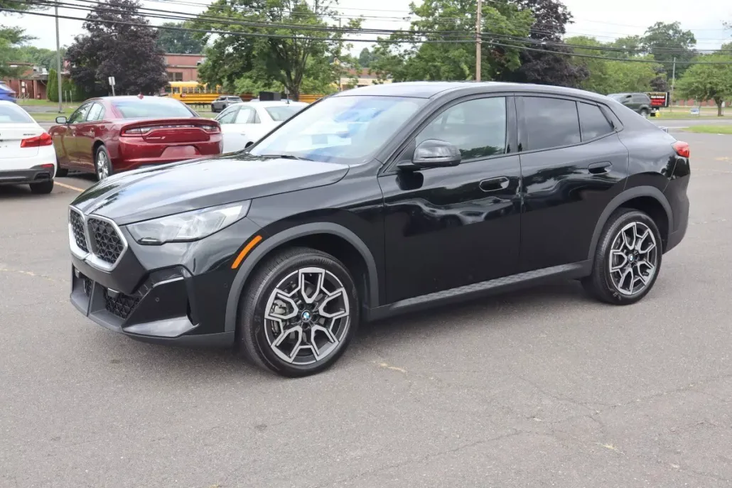2025 Bmw X2 xDrive28i photo 1