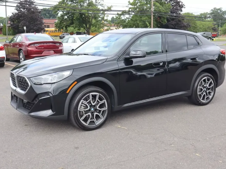 2025 Bmw X2 xDrive28i photo 1