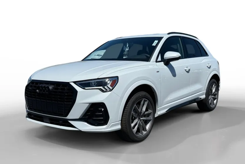 2025 Audi Q3 45 TFSI S line Premium photo 1