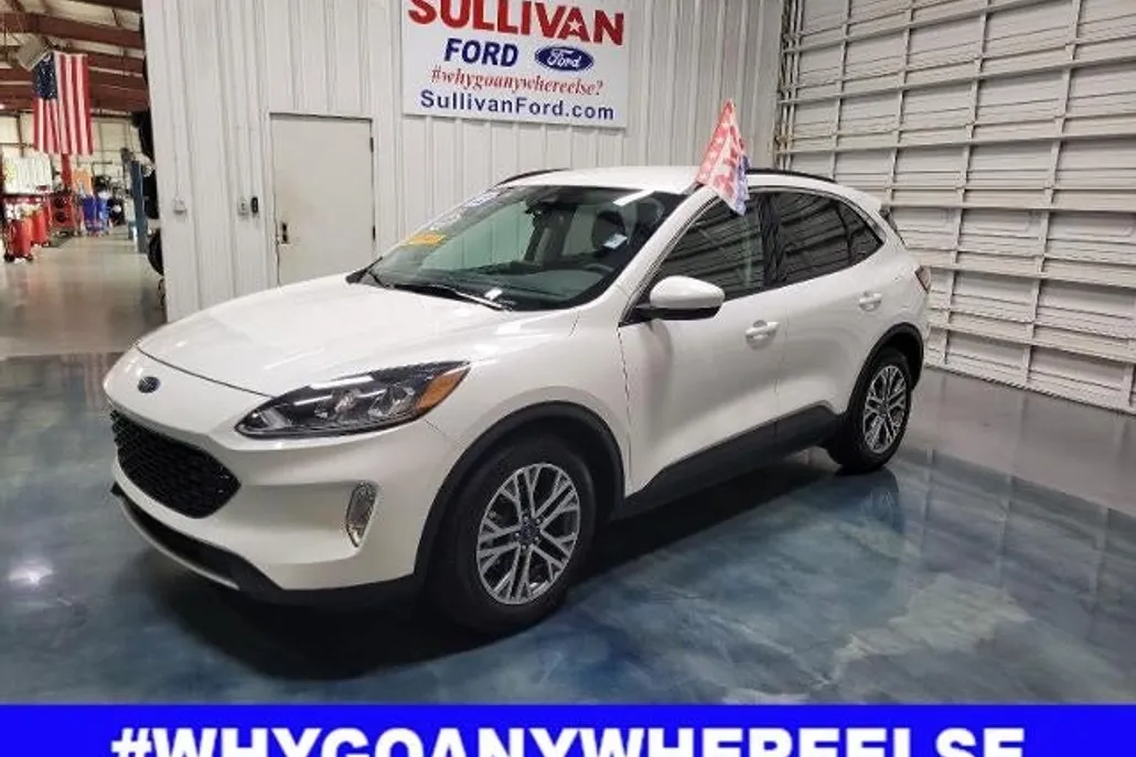 2022 Ford Escape SEL photo 1
