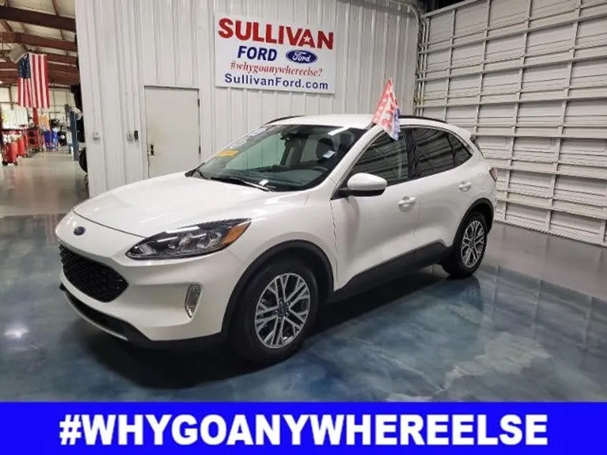 2022 Ford Escape SEL photo 1