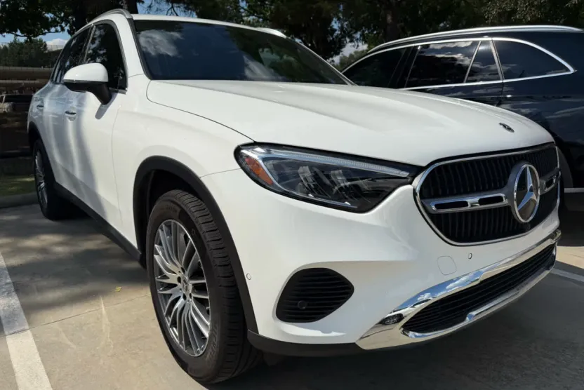 2025 Mercedes Benz GLC 300 photo 1