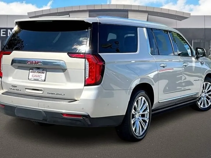 2023 Gmc Yukon XL Denali photo 1