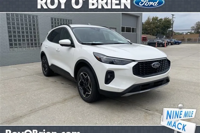 2025 Ford Escape Platinum photo 1
