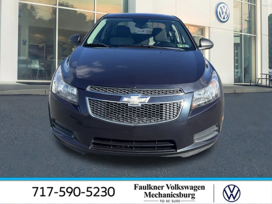 2014 Chevrolet Cruze LS photo 1