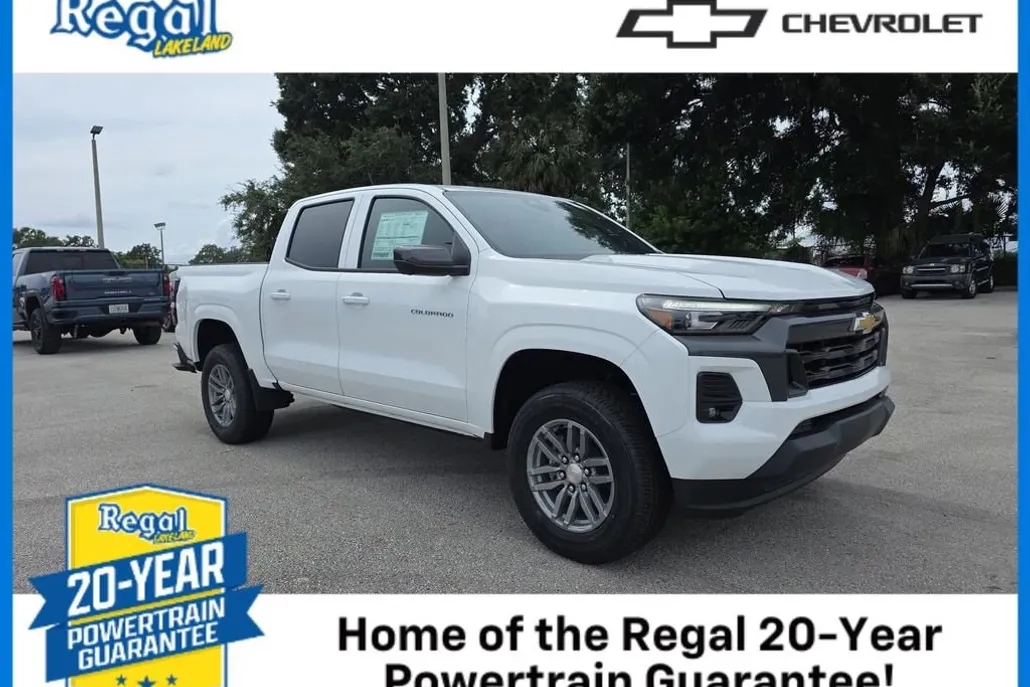 2026 Chevrolet Colorado LT photo 1